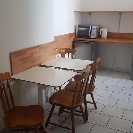 Homestay Kunstgasse 11 *